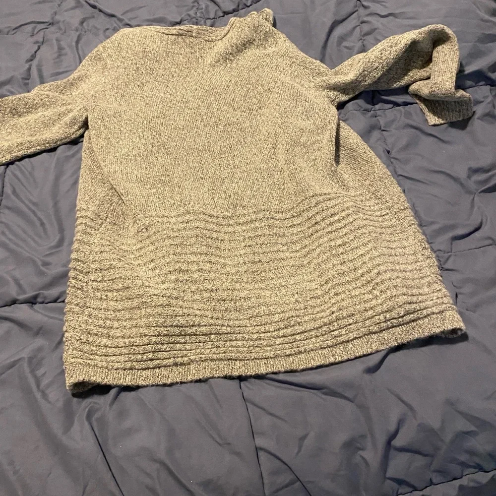 AB‎ Studio Heather Gray Knit Cardigan